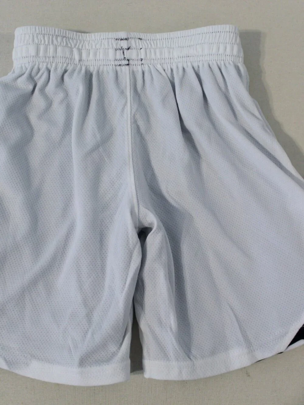 Youth NEW Under Armour Size Small Reversible  Basketball Running Shorts